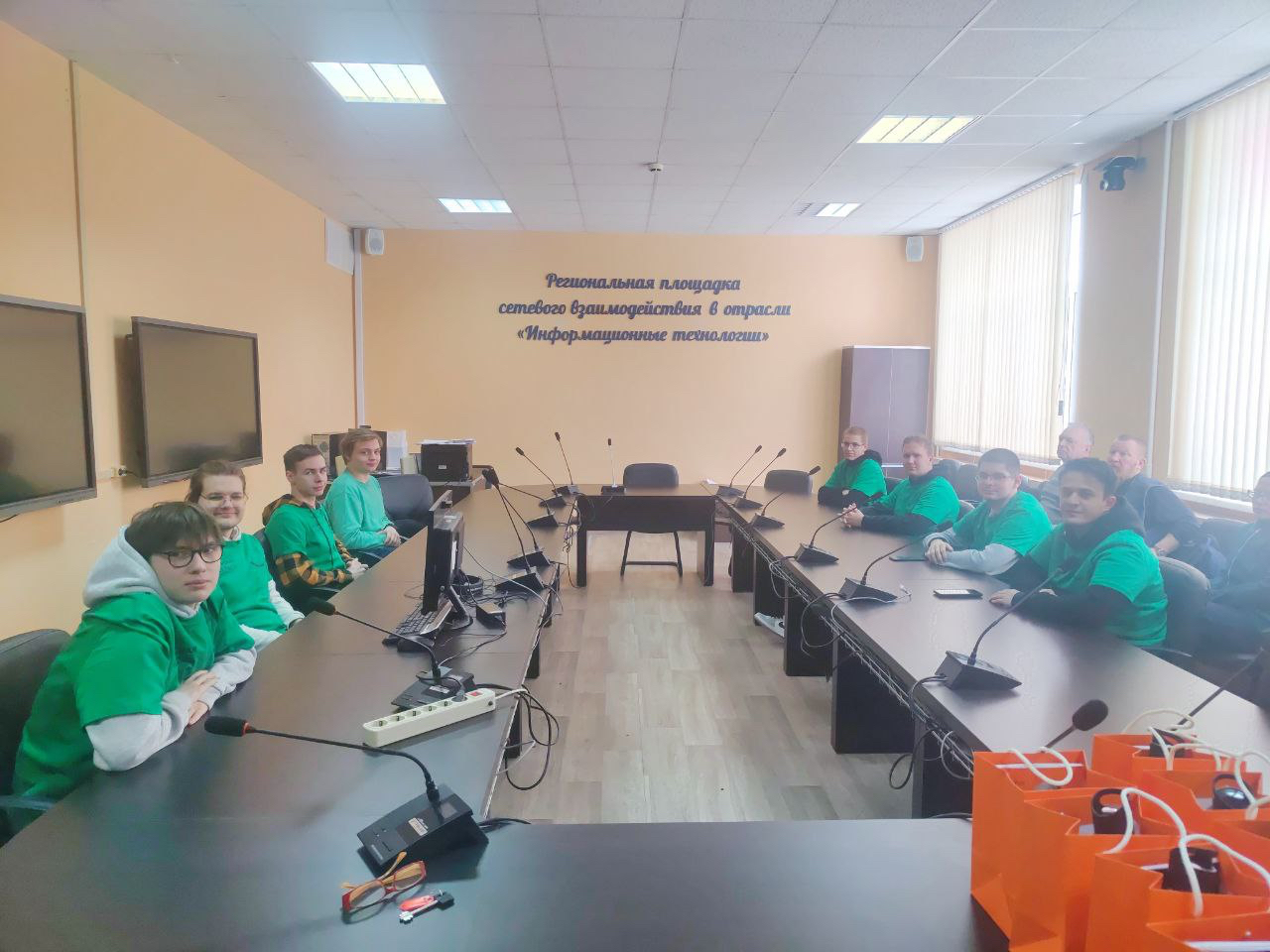 Рабочая площадка чемпионата в день подведения итогов.